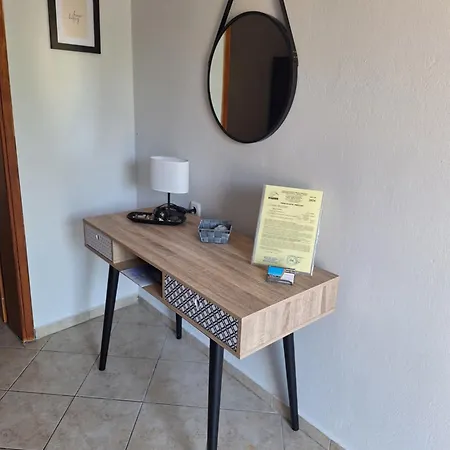 Eleni Lejlighedshotel