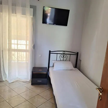 Eleni Aparthotel Nea Agathoupoli