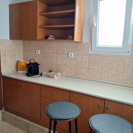 Eleni Nea Agathoupoli