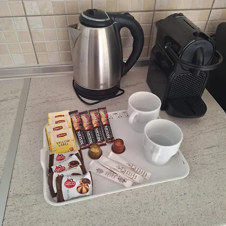 Eleni Lejlighedshotel 3*