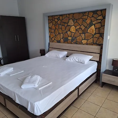 Eleni Lejlighedshotel