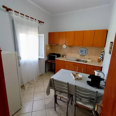 Eleni Lejlighedshotel