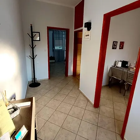 Апартхотел Eleni 3*