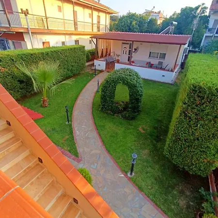 Apart Otel Eleni Nea Agathoupoli