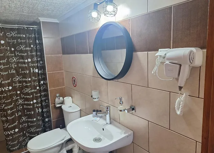 Eleni 公寓式酒店 3*