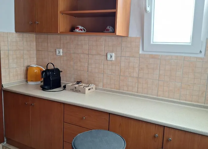 Eleni Nea Agathoupoli