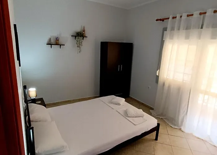 Eleni 公寓式酒店 3*