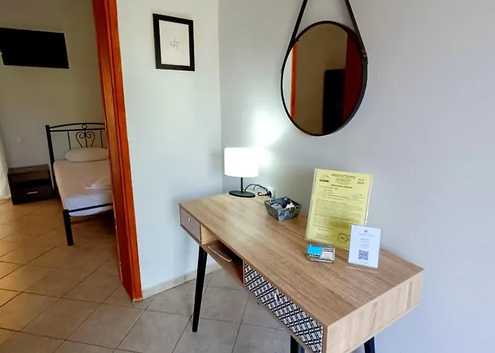 Eleni 公寓式酒店 Nea Agathoupoli