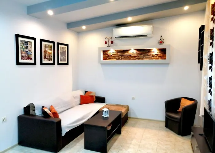 Eleni Nea Agathoupoli